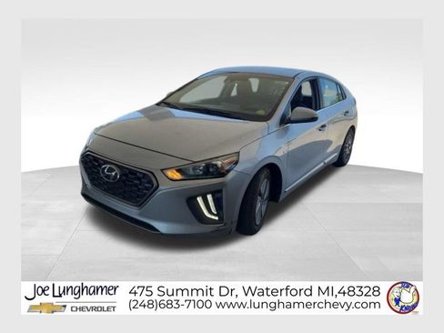 Used 2020 Hyundai Ioniq SE FWD image 1