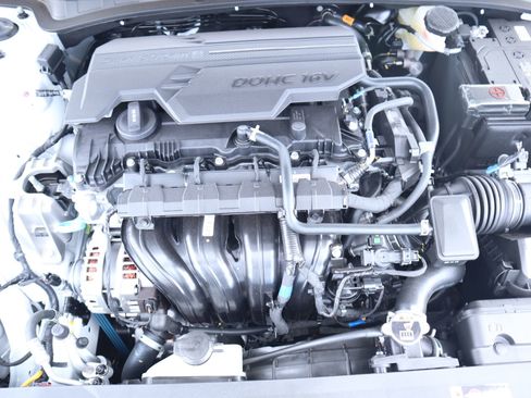 New 2026 Hyundai Elantra SEL Sport image 15