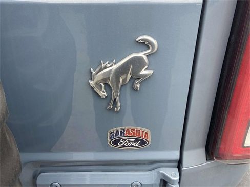 Used 2024 Ford Bronco Outer Banks image 11