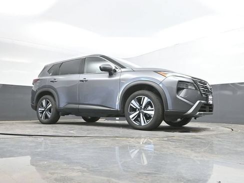 Used 2026 Nissan Rogue SL AWD/4WD image 46