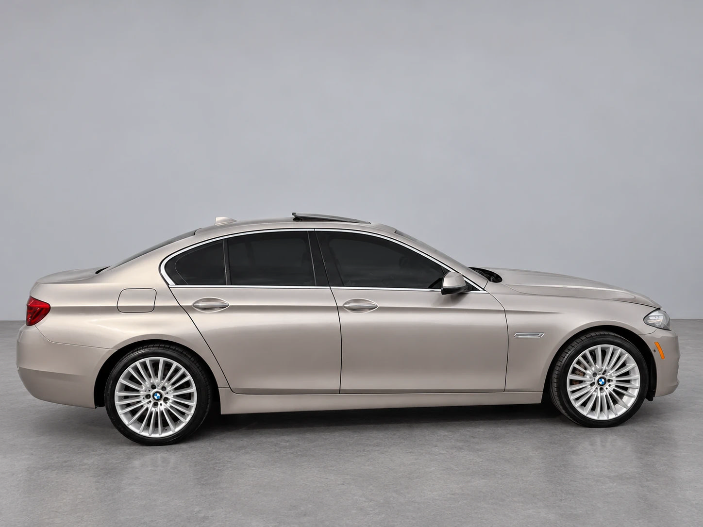 Used 2016 BMW 535i Sedan RWD image 7