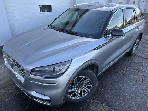 Used 2024 Lincoln Aviator Premiere w/ Elements Package image 1