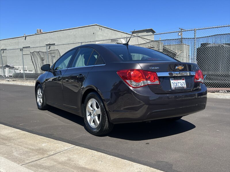 Used 2014 Chevrolet Cruze LT FWD image 17