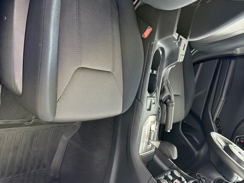 Used 2019 Subaru Crosstrek 2.0i AWD/4WD image 22