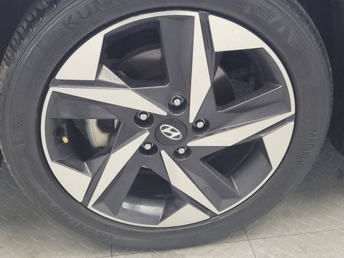 Used 2023 Hyundai Elantra SEL w/ Convenience Package image 31