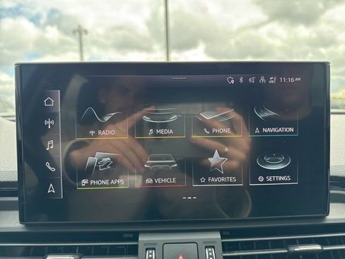 Used 2021 Audi Q5 Premium w/ Convenience Package image 19