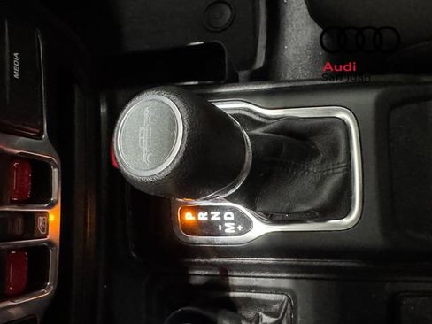 Used 2022 Jeep Gladiator Sport AWD/4WD image 20