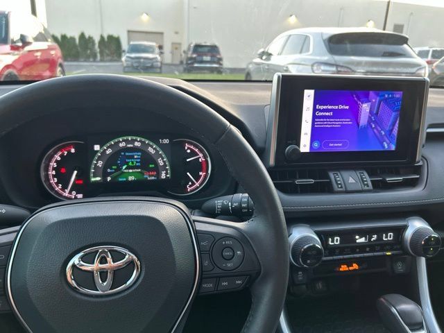 Used 2023 Toyota RAV4 XLE Premium FWD image 8
