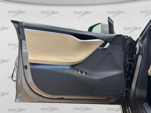 Used 2015 Tesla Model S 85 RWD image 15