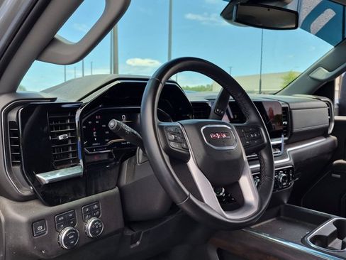 Used 2025 GMC Sierra 2500 SLT w/ SLT Premium Package AWD/4WD image 6