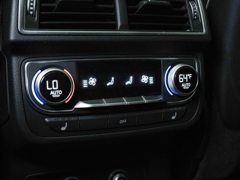 Used 2019 Audi Q7 3.0T Premium Plus AWD/4WD image 42