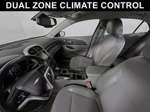 Used 2015 Chevrolet Malibu LT image 5
