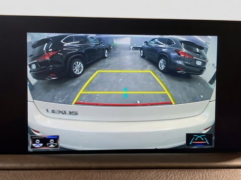 Used 2020 Lexus RX 350L FWD w/ Premium Package image 10