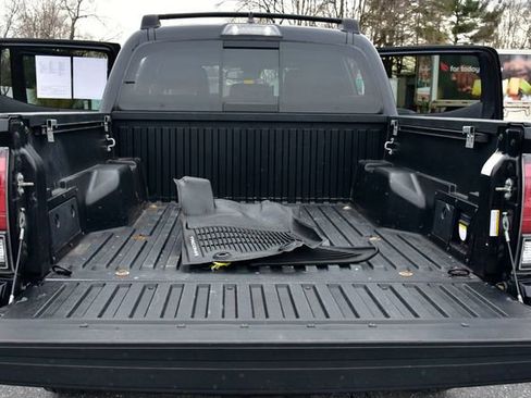 Used 2018 Toyota Tacoma TRD Pro image 32