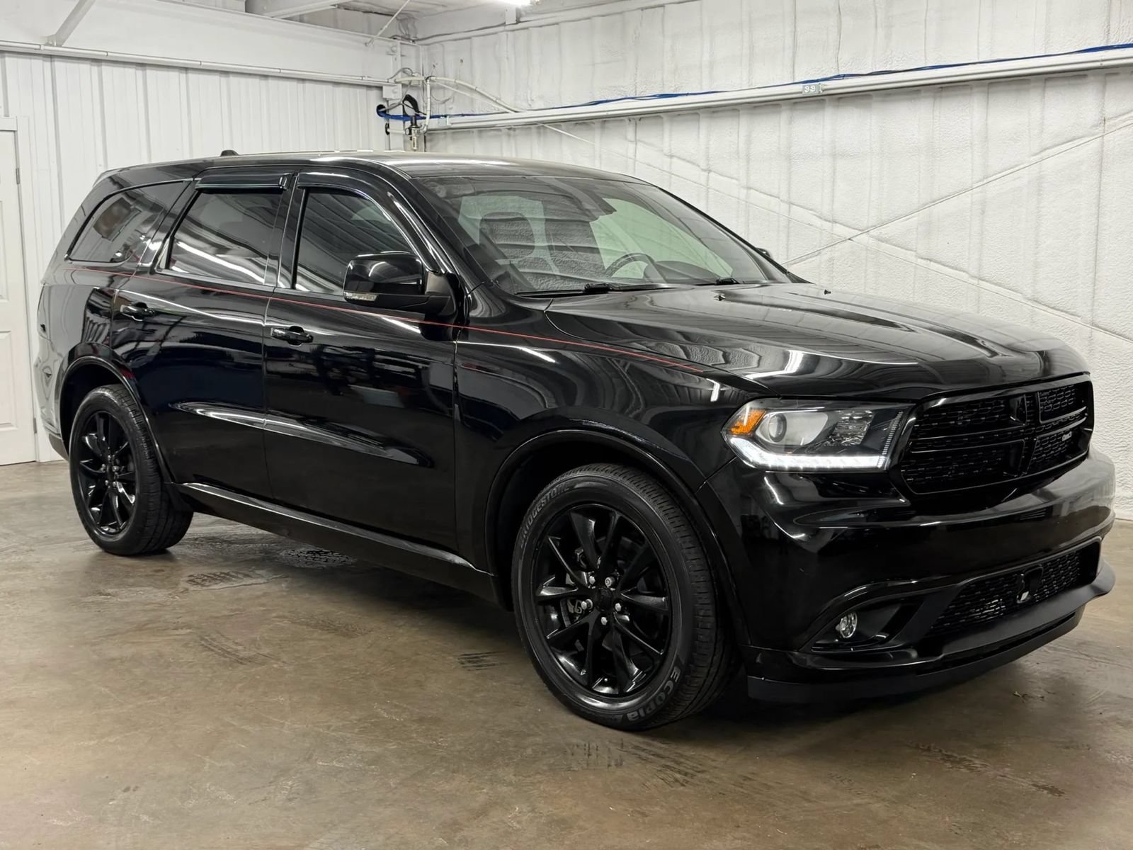 Used 2017 Dodge Durango R/T w/ Technology Group AWD/4WD image 1