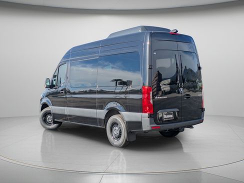 New 2025 Mercedes-Benz Sprinter 2500 image 2