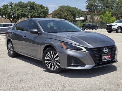 New 2026 Nissan Altima 2.5 SV