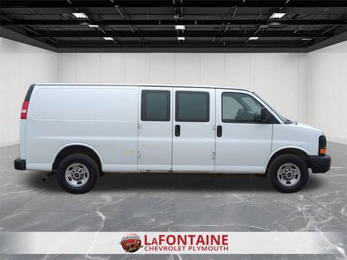 Used 2012 GMC Savana 2500 Extended image 9
