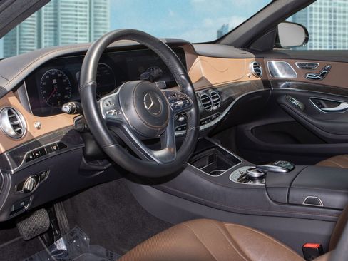 Used 2018 Mercedes-Benz S 450 4MATIC Sedan w/ Premium Package image 15