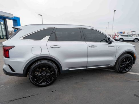 Used 2022 Kia Sorento SX Prestige image 6