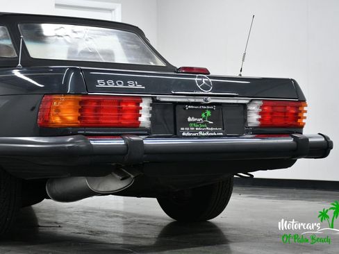 Used 1989 Mercedes-Benz 560 SL image 11