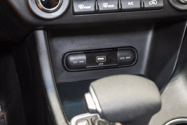Used 2020 Kia Sportage LX FWD image 19