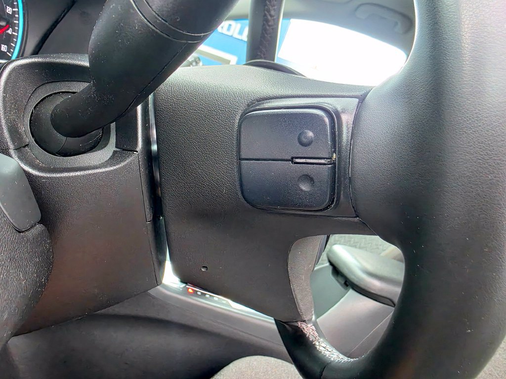 Used 2024 Chevrolet Equinox LT FWD image 19