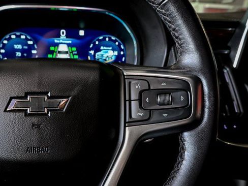 Used 2022 Chevrolet Suburban Z71 AWD/4WD image 33