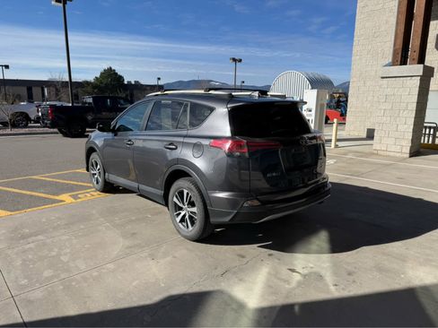 Used 2018 Toyota RAV4 XLE image 6
