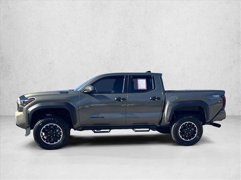 Certified 2025 Toyota Tacoma TRD Off-Road image 8