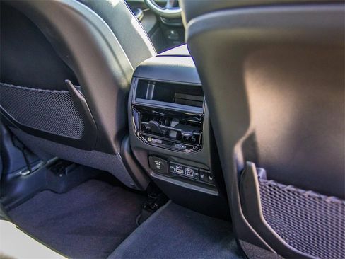 New 2025 Jeep Grand Cherokee Limited image 22