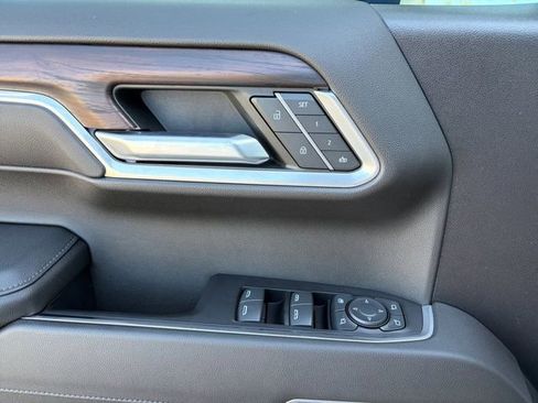 Used 2022 GMC Sierra 1500 SLT w/ SLT Convenience Package image 6