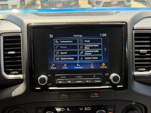 Used 2024 Nissan Frontier SV w/ Technology Package image 28