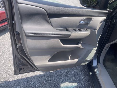 Used 2016 Honda Odyssey EX image 11