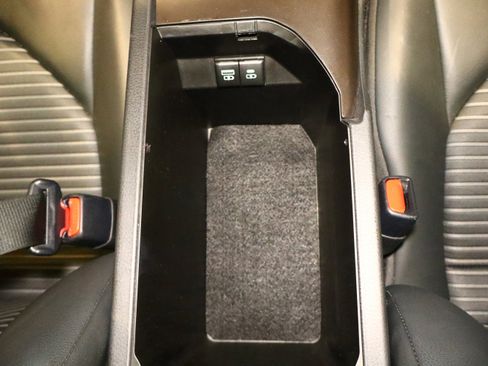 Used 2024 Toyota Camry SE image 29