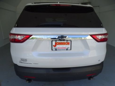 Used 2019 Chevrolet Traverse LT w/ LT Premium Package AWD/4WD image 24