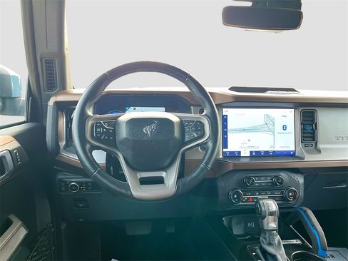 Used 2023 Ford Bronco Outer Banks image 23