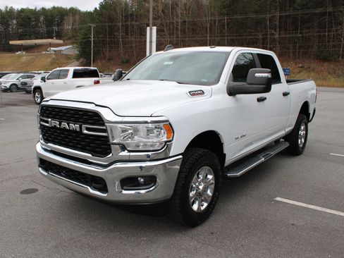 Used 2024 RAM 2500 Big Horn image 7