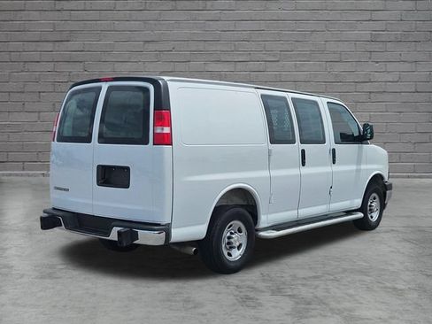 Used 2025 Chevrolet Express 2500 w/ Driver Convenience Package RWD image 5