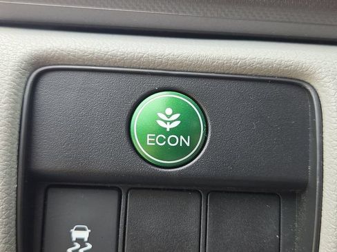 Used 2015 Honda Accord LX image 8