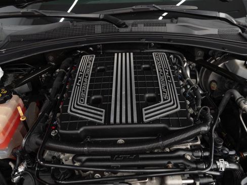 Used 2019 Chevrolet Camaro ZL1 RWD image 15