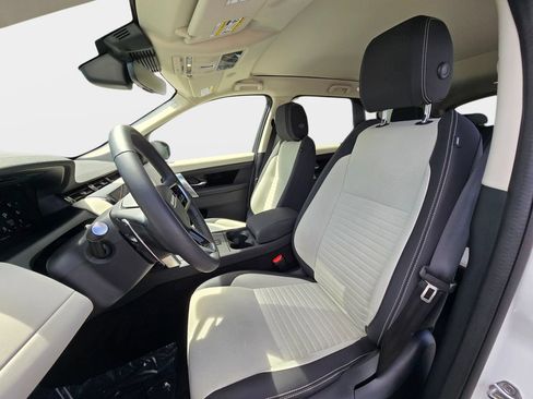 Certified 2025 Land Rover Discovery Sport S AWD/4WD image 15