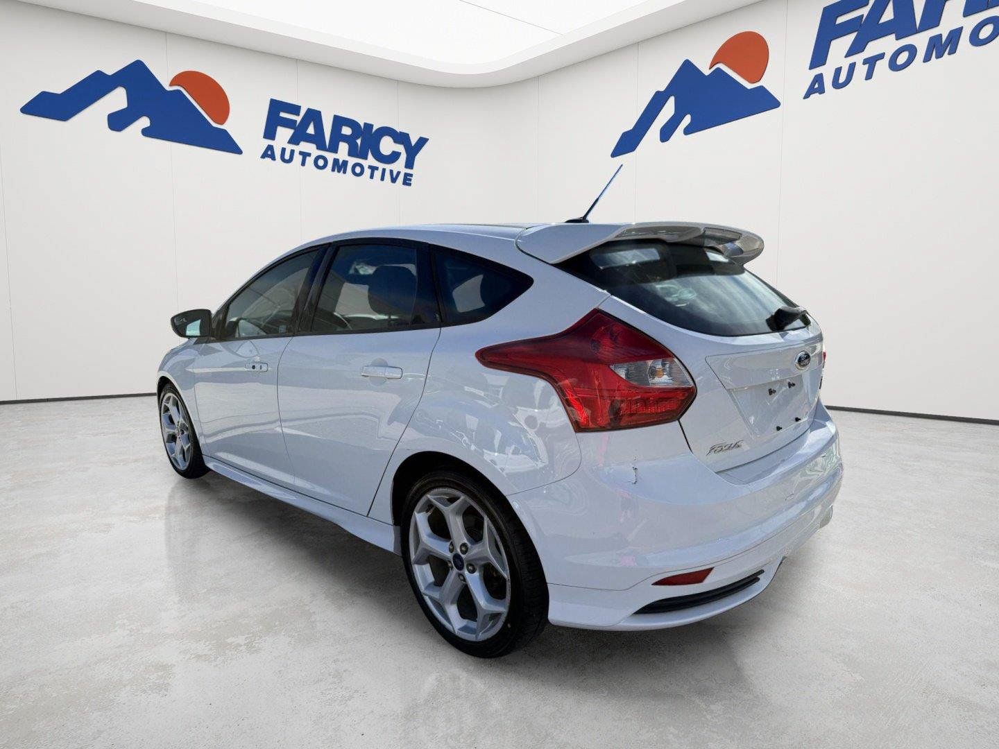 Used 2014 Ford Focus ST FWD image 4