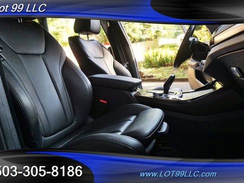 Used 2019 BMW X3 xDrive30i w/ Driving Assistance Package AWD/4WD image 17