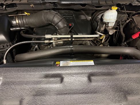 Used 2012 RAM 1500 ST w/ ST Popular Equipment Group AWD/4WD image 5