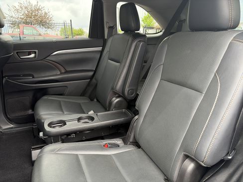 Used 2019 Toyota Highlander Limited AWD/4WD image 26
