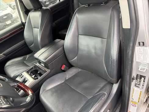 Used 2018 Lexus GX 460 Luxury image 12