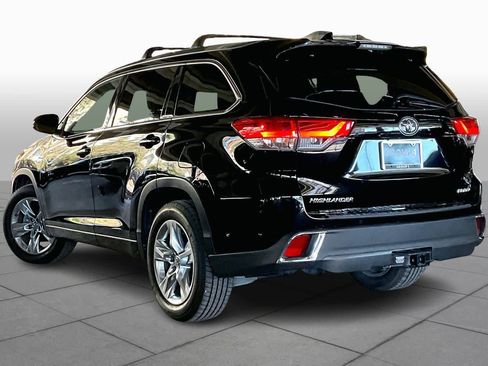 Used 2017 Toyota Highlander Limited image 11