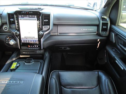 Used 2019 RAM 1500 Limited image 14