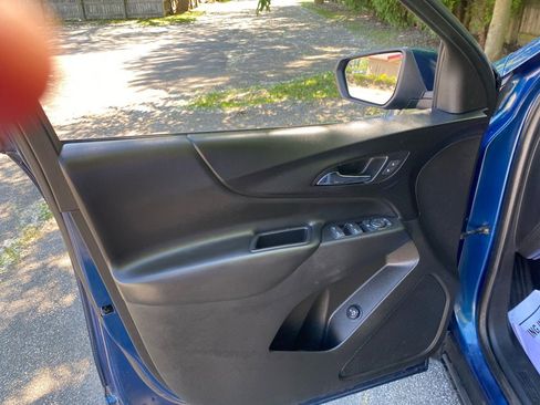 Used 2019 Chevrolet Equinox LT FWD image 14